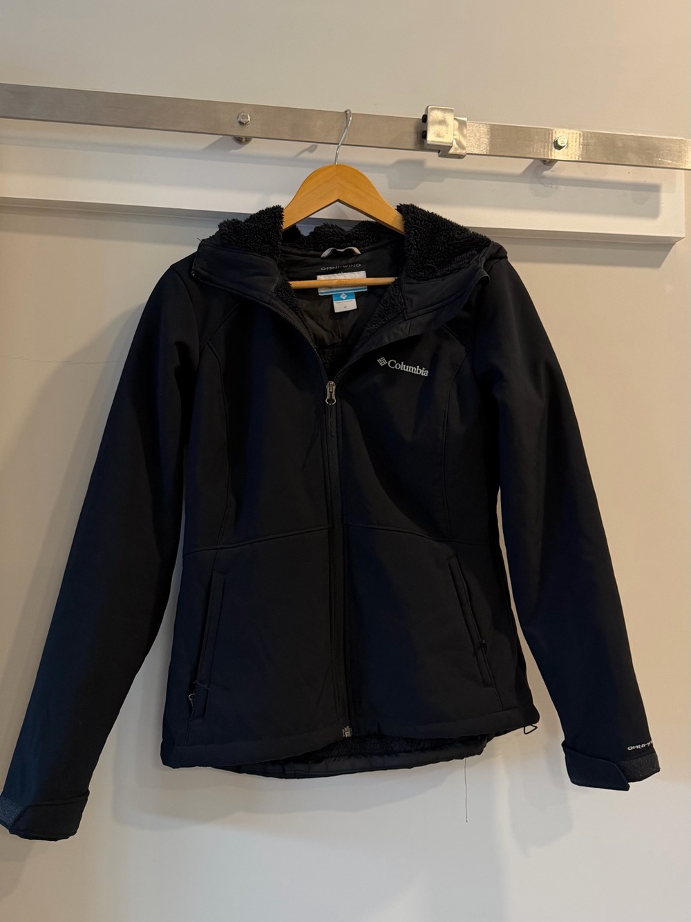 Columbia Omni-Wind Black Sherpa Lined Jacket Size M